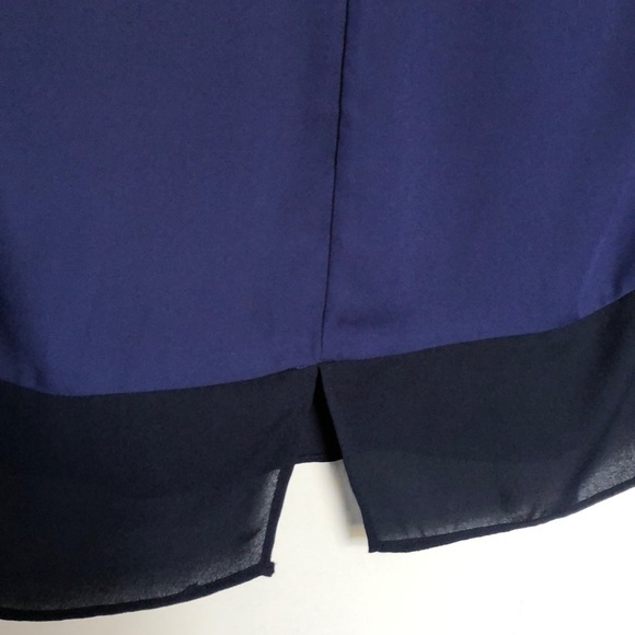 Banana Republic Colorblock Rayon T-shirt - Picture 3 of 3